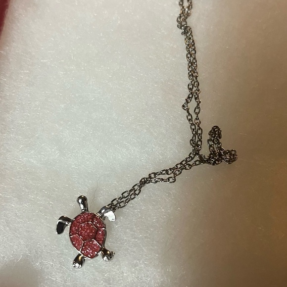 Red Sea turtle necklace nwot - Picture 2 of 5